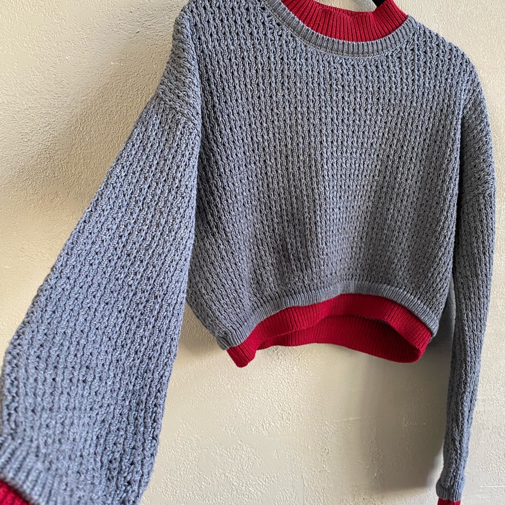Silence + Noise Crop Knit Sweater Size Small
